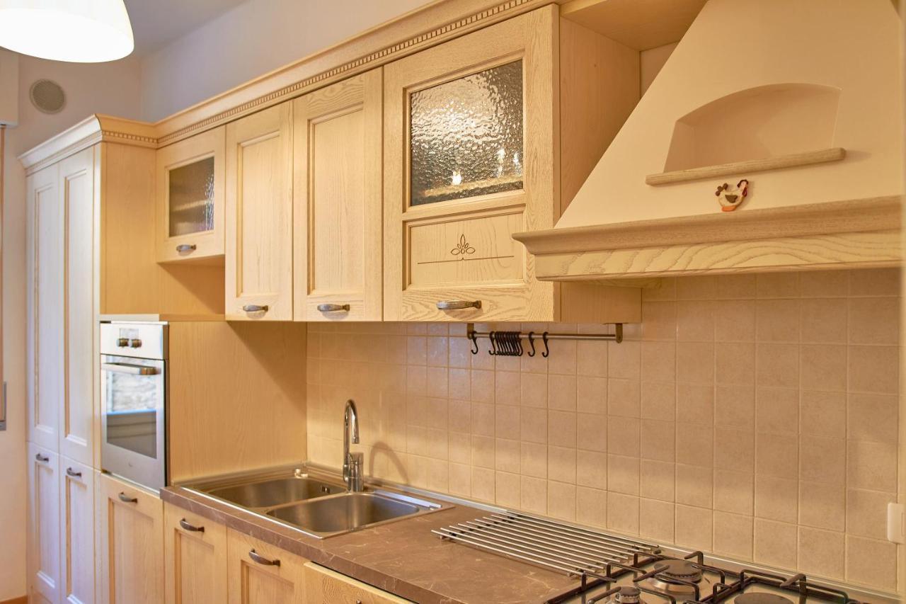 Apartmentsgarda - Residenza Dei Navigatori Torri Del Benaco Exteriör bild