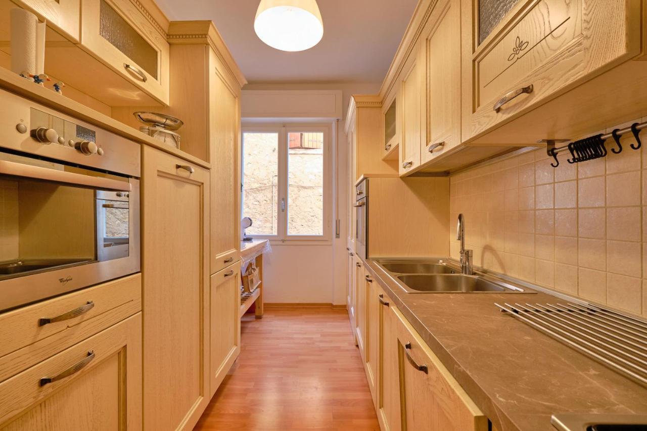 Apartmentsgarda - Residenza Dei Navigatori Torri Del Benaco Exteriör bild