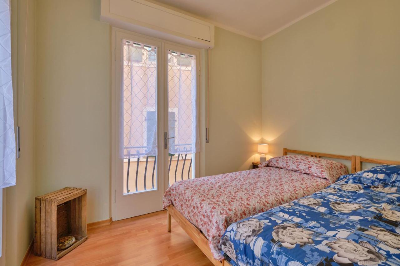 Apartmentsgarda - Residenza Dei Navigatori Torri Del Benaco Exteriör bild